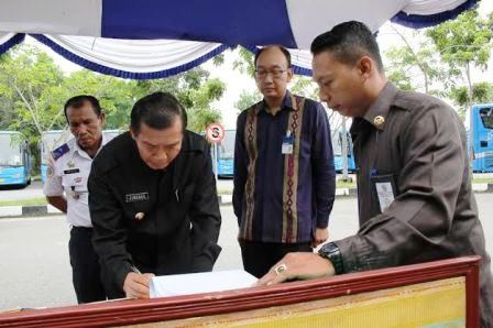 Hindari Kemacetan, Walikota Ajak Naik Bus