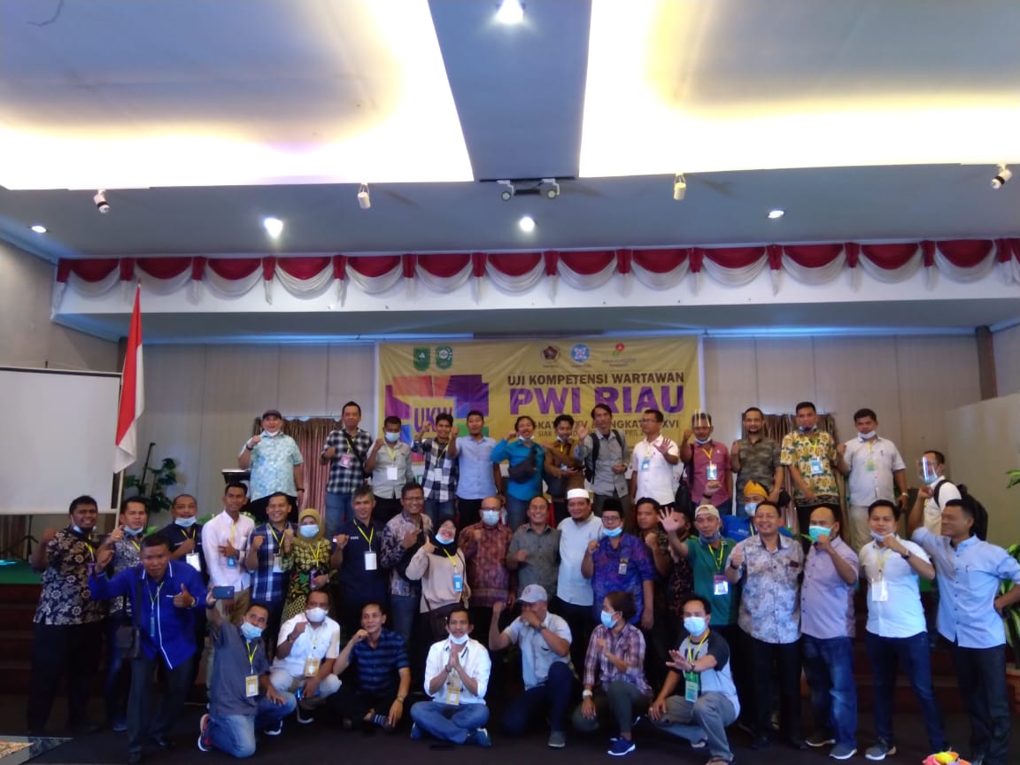 UKW Angkatan XV PWI Riau Hasilkan 37 Wartawan Kompeten