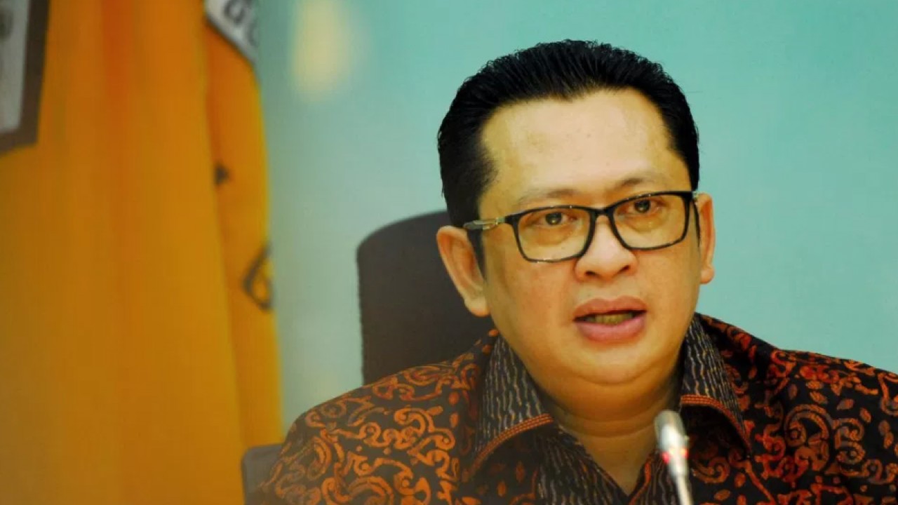  Politisi Golkar TInjau Musibah Longsor Brebes Rawan Susulan
