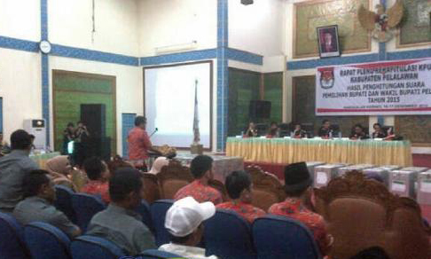 Selisih 1538, HAZA Menangi Pilkada Pelalawan Hasil Pleno KPU Pelalawan