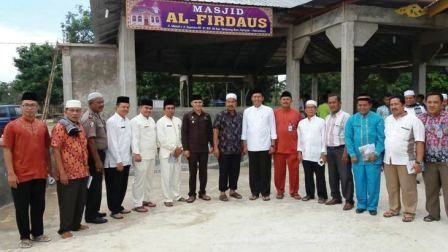 Safari Jumat di Masjid Al Firdaus, Walikota Ajak Siswa SMK Telkom Semakin Rajin Membaca