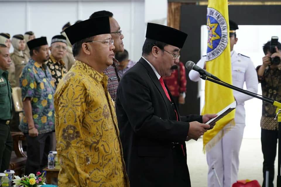 Diharapkan Jadi Pelopor Birokrasi, Gubernur Bengkulu Kukuhkan Dewan Pengurus Provinsi IKAPTK Periode