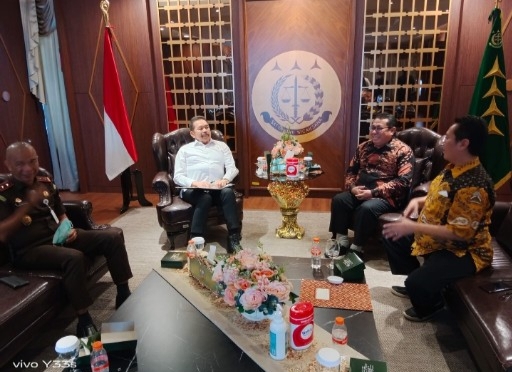 Jaksa Agung ST Burhanuddin Meminta SMSI Kawal Kinerja Jaksa