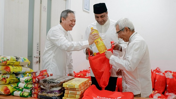 Indosat Berikan 1.444 Paket Ramadhan Kepada Pelanggannya