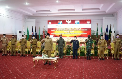 Wagub Rosjonsyah Hadiri Puncak Peringatan Hari Otonomi Daerah ke 26