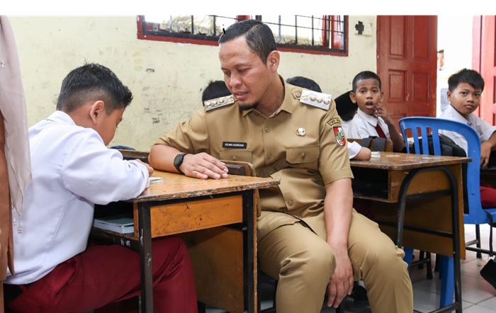 Pemko Pekanbaru Jamin Biaya Pendidikan Untuk Anak Kurang Mampu, Orang Tua Diminta Melapor