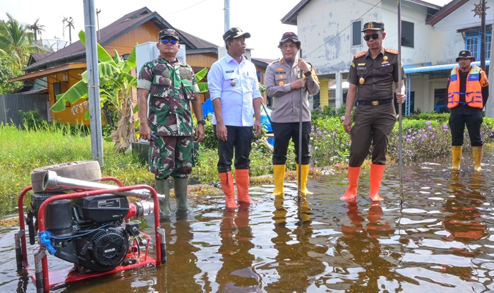 Plt Bupati Rohil Ajak Tanggulangi Banjir Demi Kemanusiaan