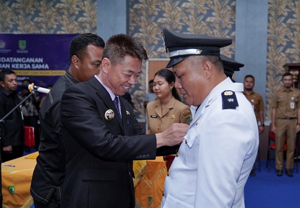 Bupati Rohil Lantik PJs Penghulu, Lurah dan Kepala Puskesmas