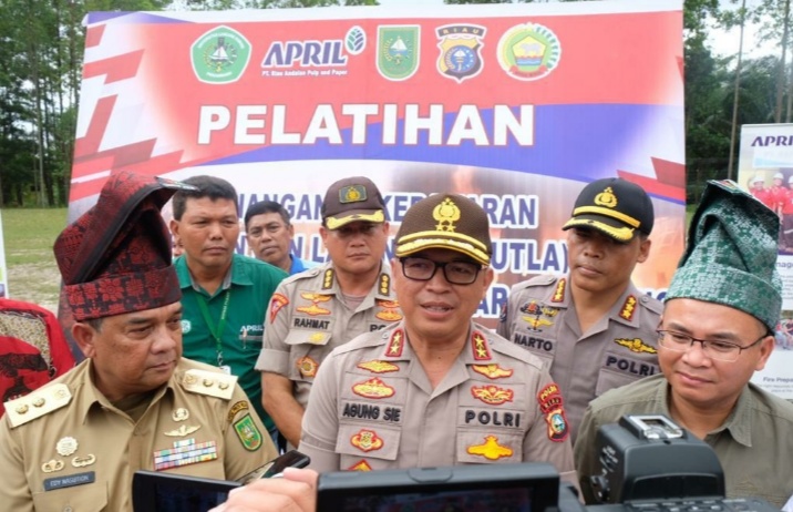 Usai Mendapat Pelatihan, 11 Relawan Karhutla di Kirim Kelokasi Kebakaran di Bengkalis.