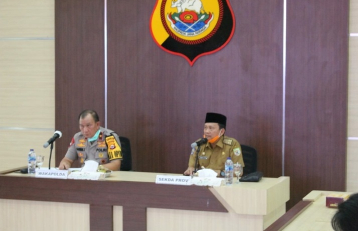 #TetapDirumahAja. Bahan Pokok Aman Hingga 4 Bulan ke Depan