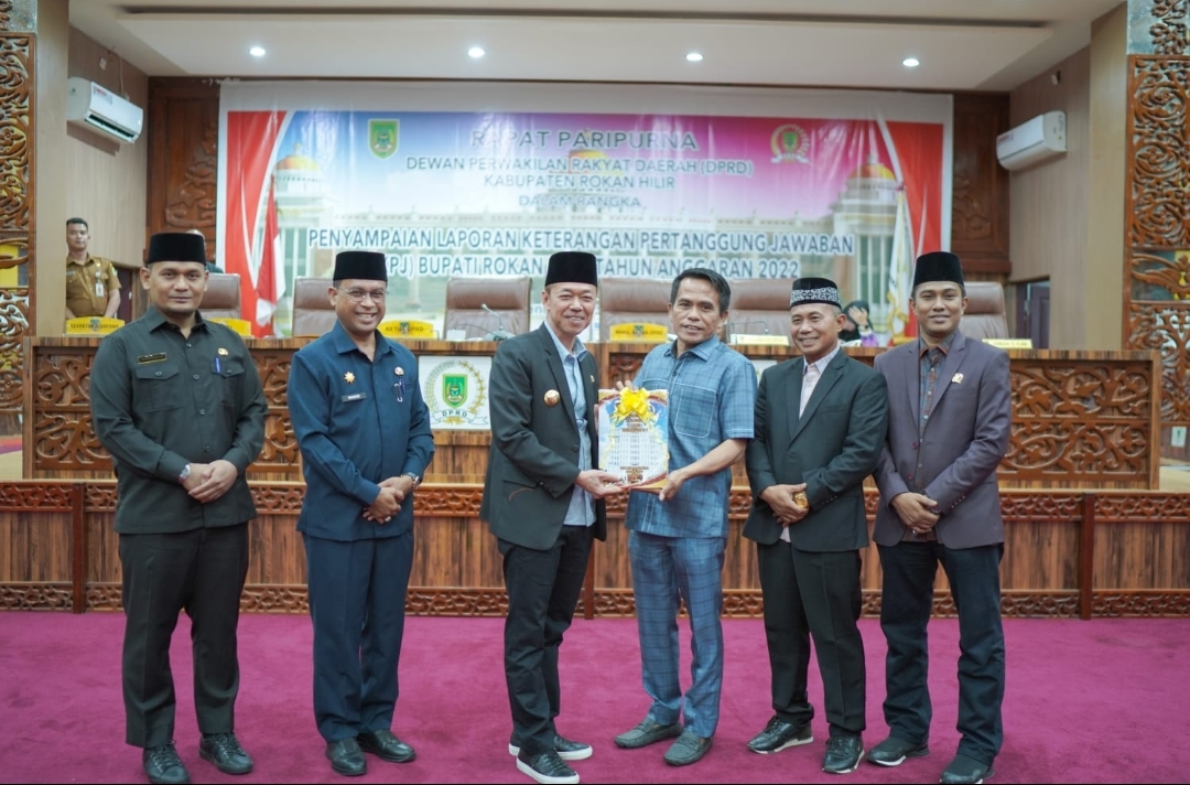 Bupati Rohil Sampaikan LKPJ Kepala Daerah Tahun Anggaran 2022