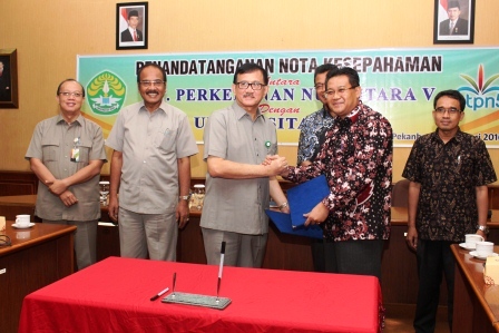 Kembangkan Pontensi Limbah Padat dan Cair, PTPN V Jalin Kerjasama Dengan UR
