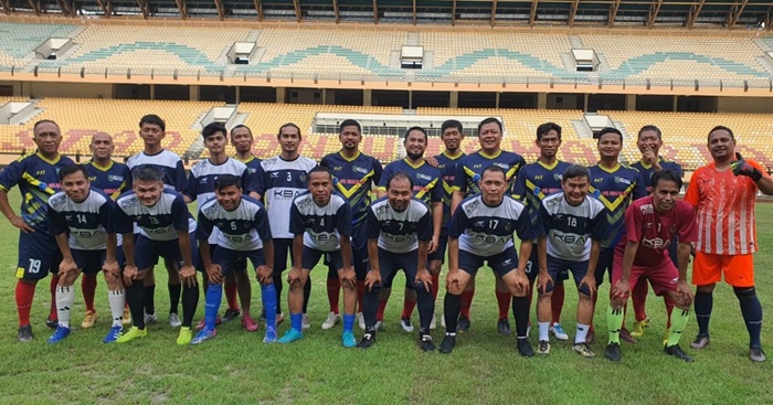 Uji Coba di Stadion Utama, PWI Riau Kalahkan Pemprov Riau 4-2