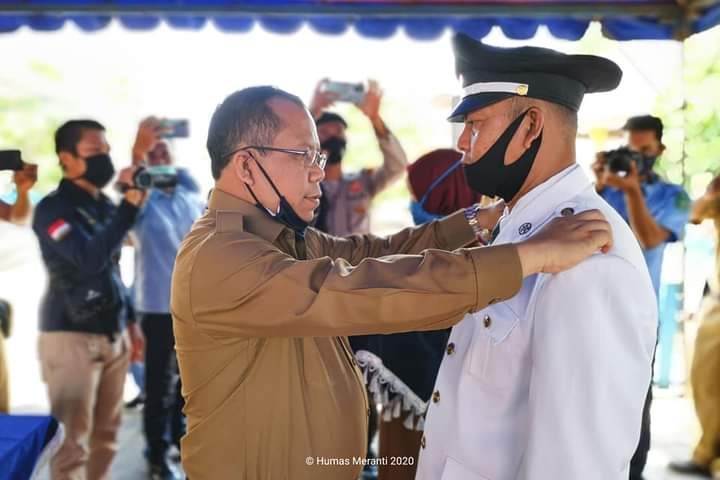 Lantik Pj. Kades Tj. Padang, Irwan Minta Berikan Pelayanan Optimal