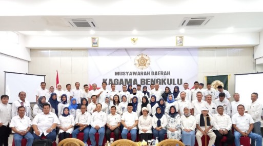 Gubernur Rohidin  Kembali Jabat Ketua Kagama Bengkulu 2022-2027