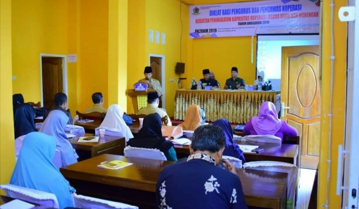 Diskoperindag RL Berikan 40 Pengurus dan Pengawas Koprasi Pendidikan dan Pelatihan