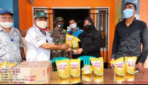 Peduli Kehidupan Masyarakat, PT SRL Sasar 20 Desa Dengan Operasi Pasar Minyak Goreng