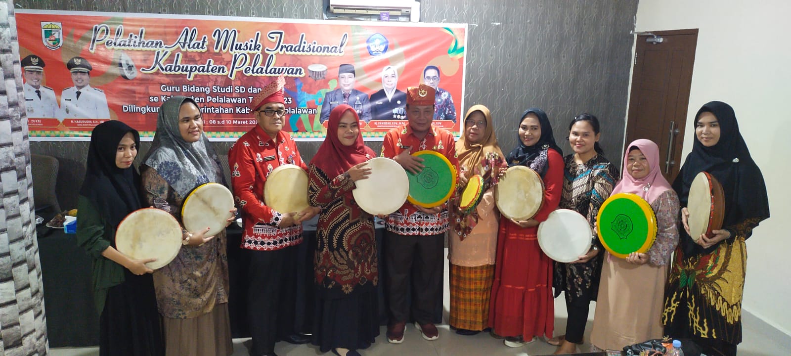 Disdikbud Gelar Pelatihan Alat Musik Tradisional Kompang