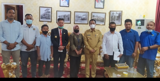 Lusa Dilantik, Pengurus PWI Rohil Audiensi Bersama Bupati dan Wabup