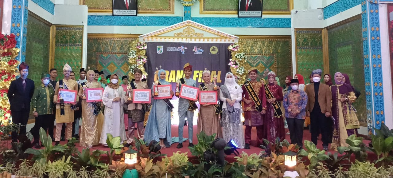 Febri Zain dan Irma Yana Manik Pemenang Bujang Dara Kabupaten Pelalawan Tahun 2021