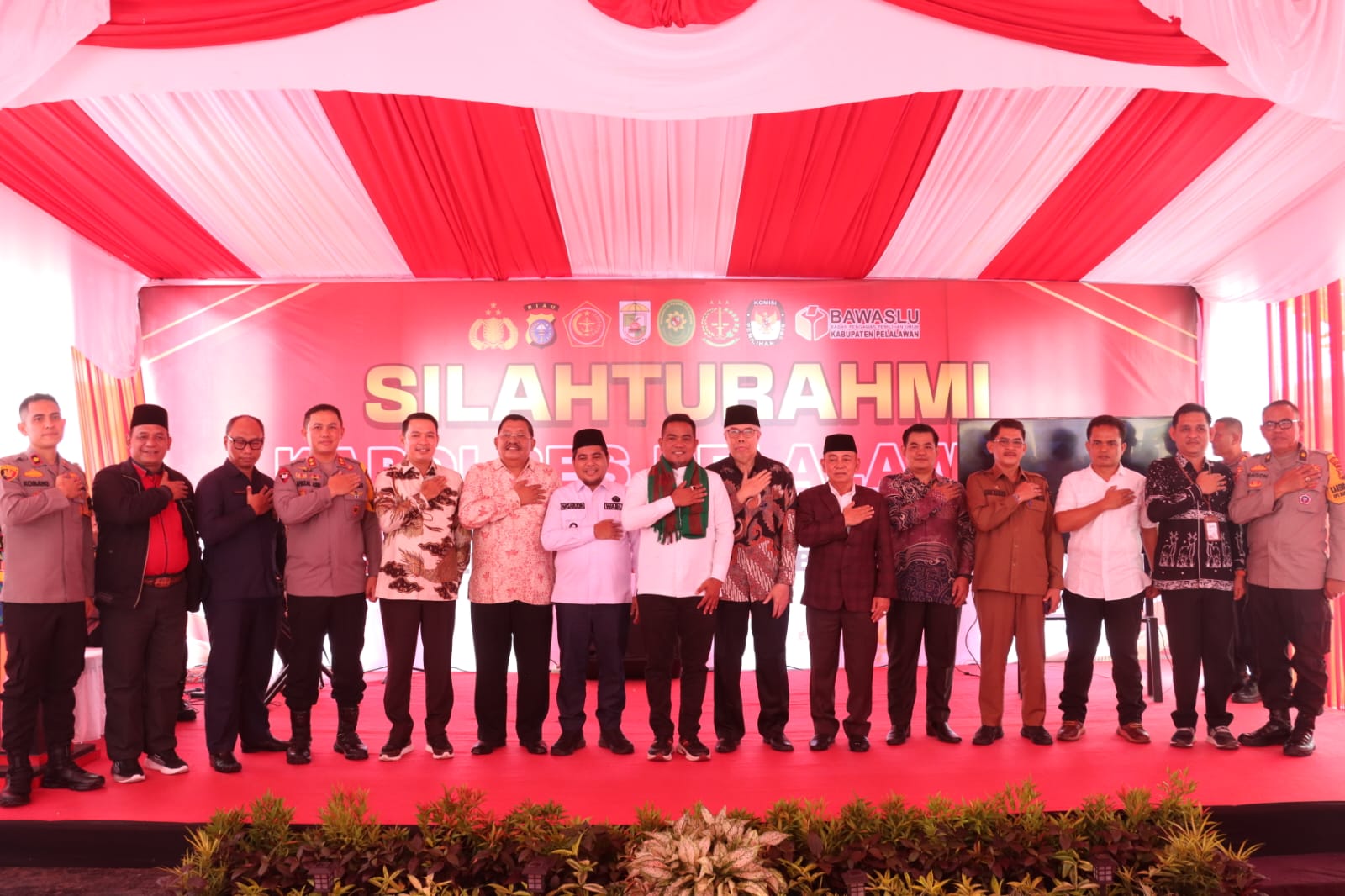 Wujudkan Pilkada Damai Kapolres Pelalawan Adakan Silaturahmi Bersama Calon Bupati dan Tokoh Masyarakat