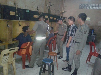  Dilepas Bupati Suyatno, Polisi Cilik Meriahkan Karnaval Hut RI ke 71