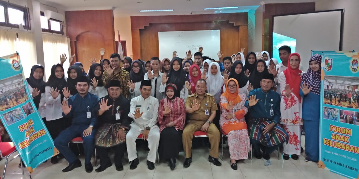Dukung KLA, Camat Rahman Buat Pojok Anak di Kantor Kecamatan Tenayan Raya