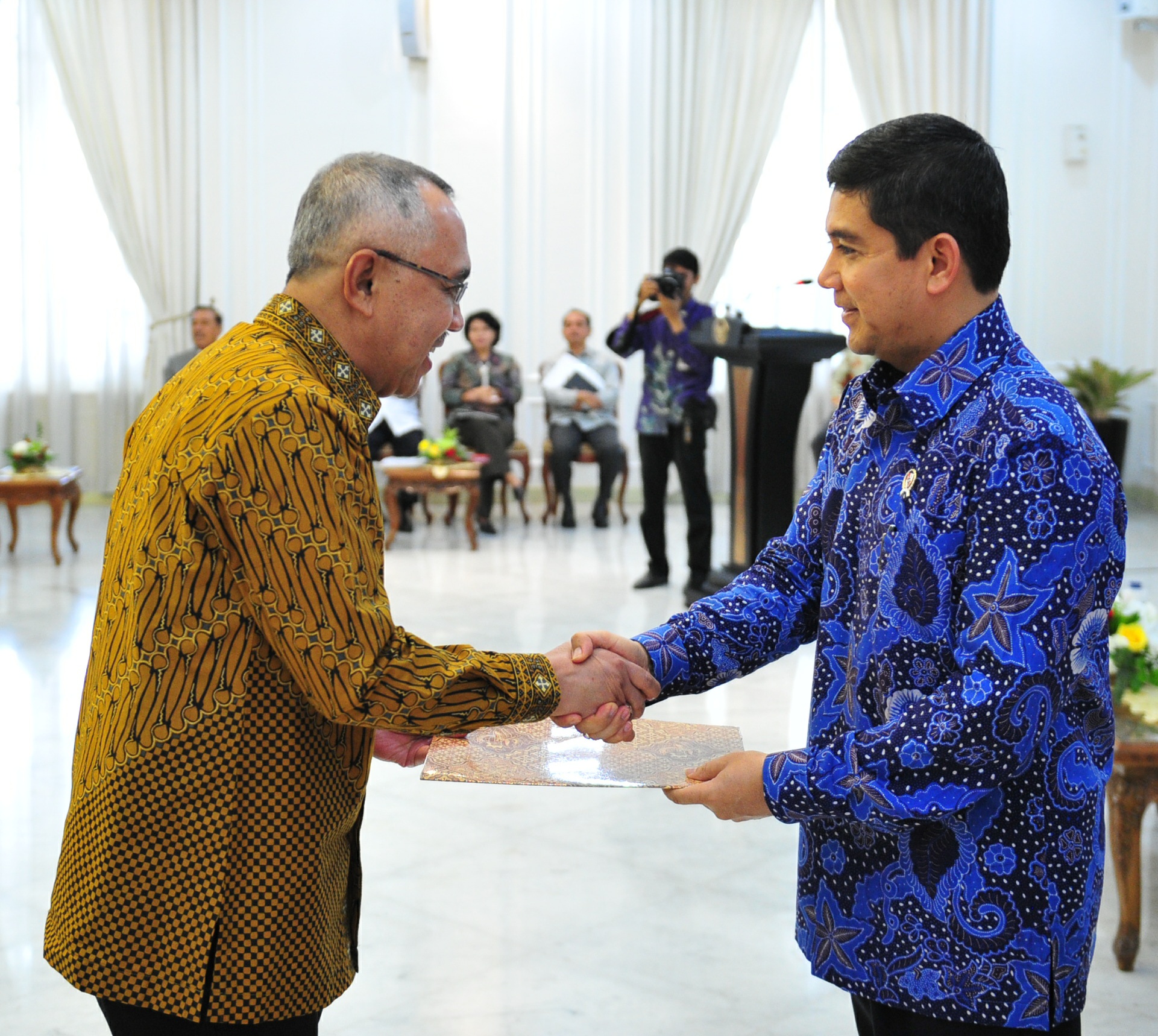 Riau Terima Hasil Evaluasi Akuntabilitas Kerjanya