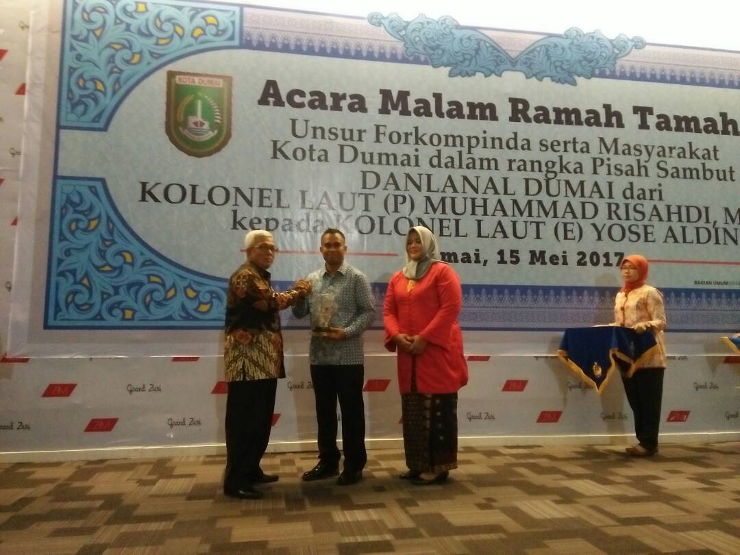 Asisten Ekbang Setdakab Rohil Hadiri Pisah Sambut Danlanal