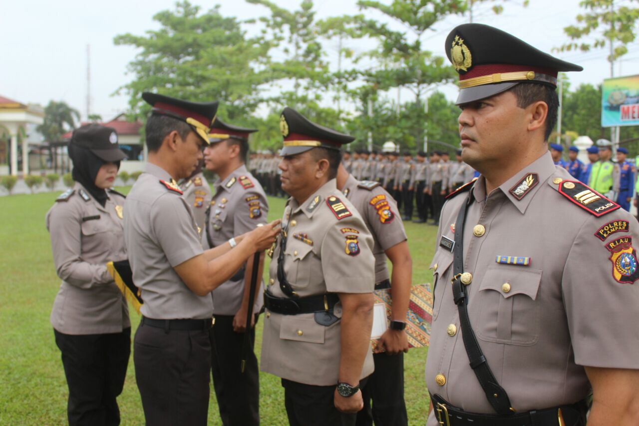 Kapolres Sertijab 2 Kasat di Polres Pelalawan.