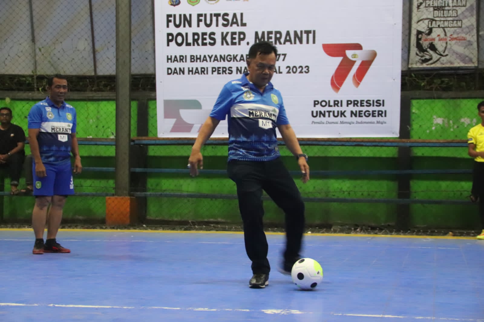 Plt Bupati Asmar Buka Fun Futsal Polres Meranti