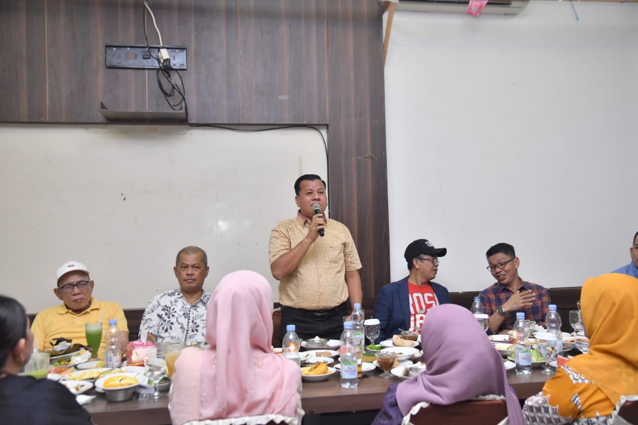 Bupati Kuansing, Jamu  Makan Malam Rombongan PWI Se-Riau