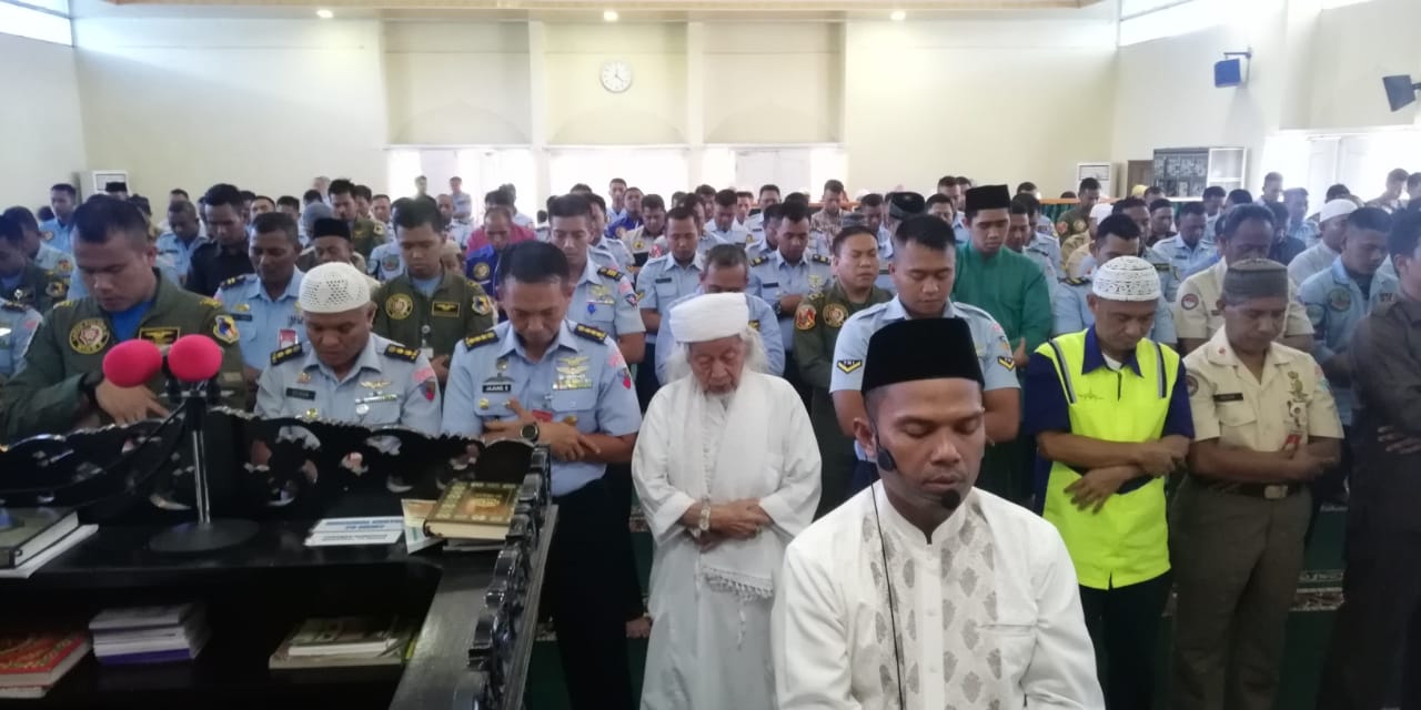 Danwing 6 Lanud RSN Tutup Usia, Kadisops Ajak Anggota Lanud RSN Shalat Ghaib
