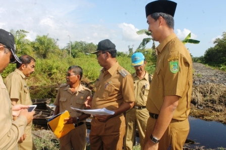 Pemkab Rohil Jadikan Parit Bepak Jalan Alternatif  Ibukota
