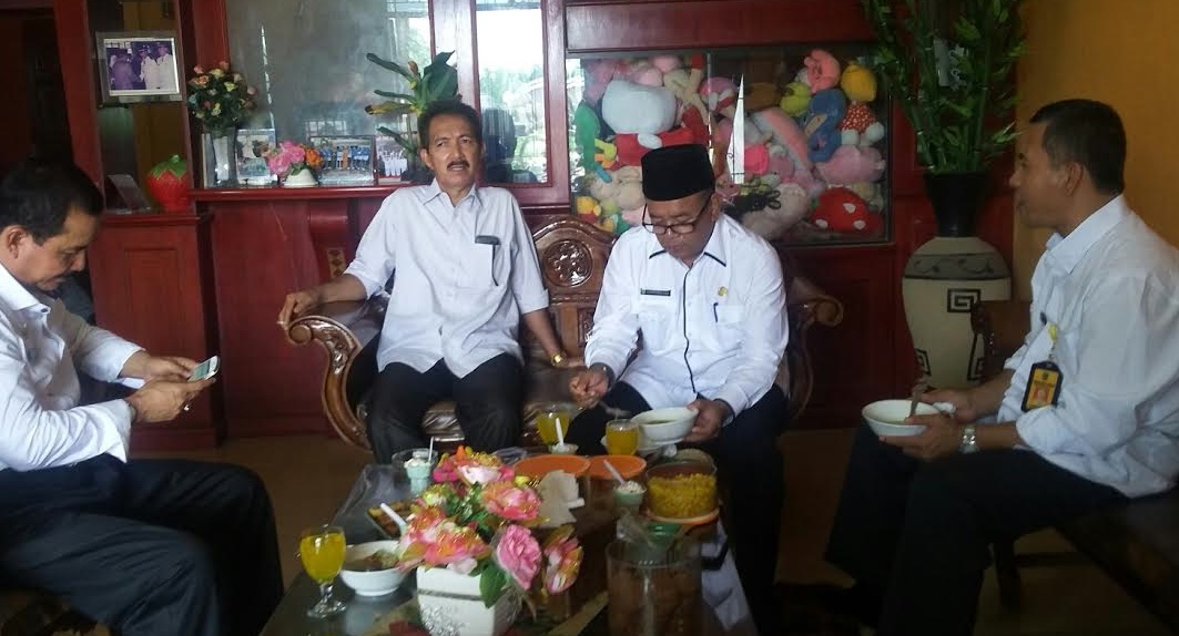 Kabag Humas Rohil Halal Bihalal Dengan Wartawan