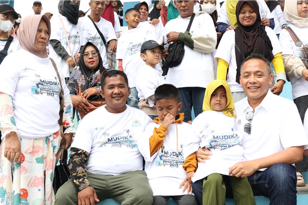 PTPN V Berangkatkan 550 Pemudik Gratis  ke Dua Provinsi