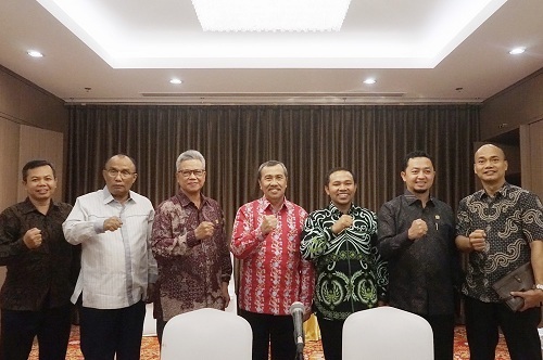 Percepat Pembangunan Infrastruktur, Gubernur Syamsuar Minta Dukungan Legislator Asal Riau