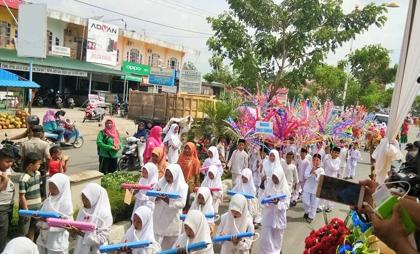 Sambut Ramadhan 1439 H, Ribuan Pelajar di Rohul Meriahkan Pawai Semarak Ramadhan