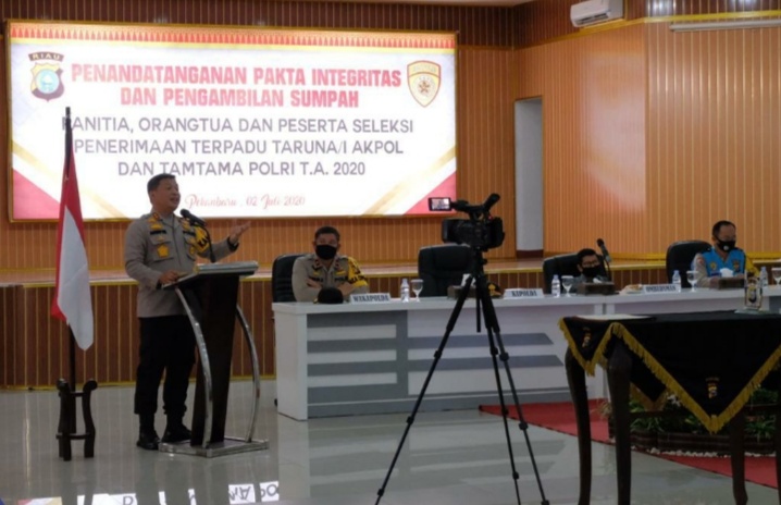 Jamin Seleksi BETAH, Kapolda Riau Pimpin Giat Pakta Integritas.