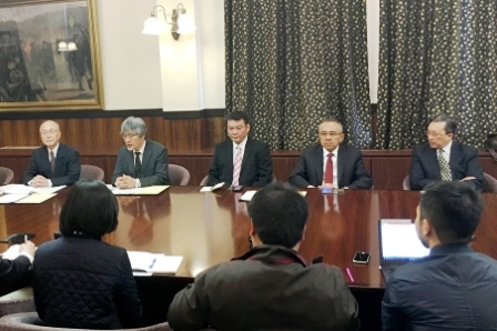 Plt Gubri Kuliah Umum di Universitas Kyoto Jepang 