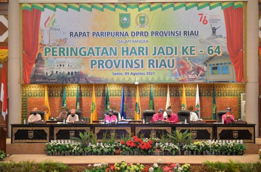 DPRD Riau Gelar Paripurna HUT Riau ke-64