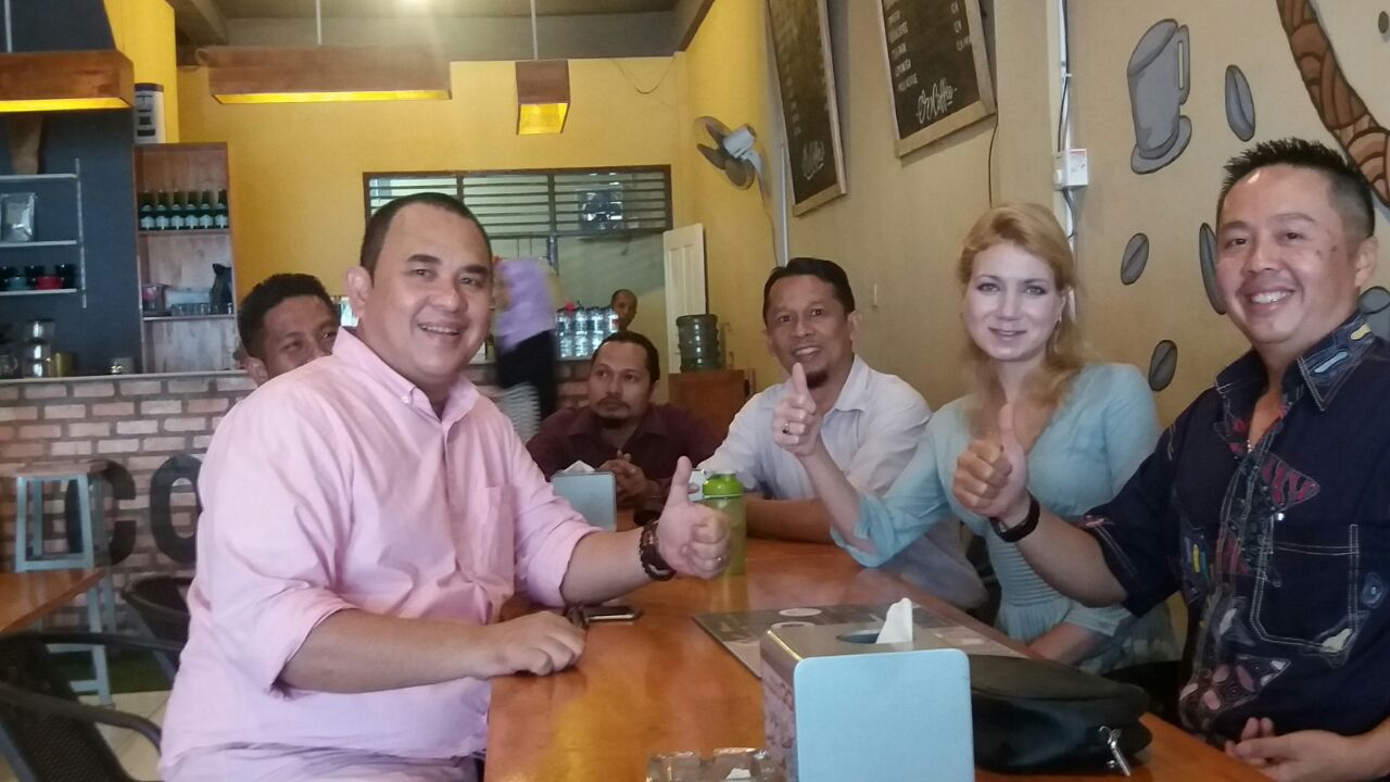 Wartawati Rusia Kunjungi PWI Riau