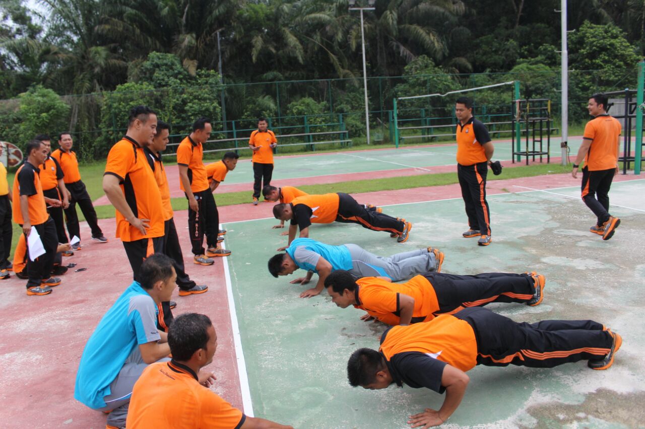 Mengukur Kemampuan Fisik Personel, Polres Pelalawan Lakukan TKJ