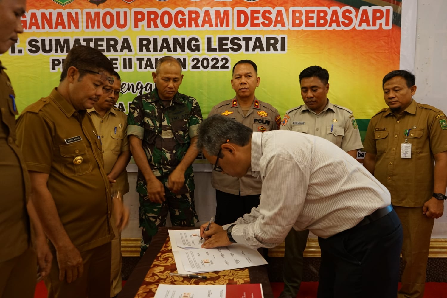 Lanjutkan Program Bebas Api, PT SRL Teken Kerjasama Dengan Tiga Desa di Kepulauan Meranti