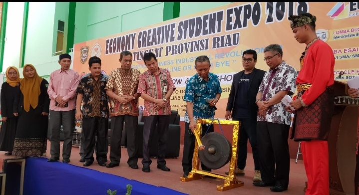 Buka Economy Creative Student EXPO, Rektor UIR: Entrepreneurship Persiapkan Mahasiswa tak Berharap J
