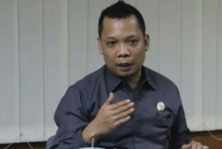 Eet Yakin Uun Mampu Pegang Jabatan Sekretaris DPRD Riau