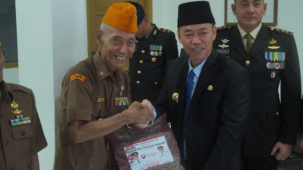 Bupati dan Forkopimda Datangi Para Veteran Langsung ke Markas