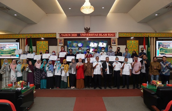 Hebat, Enam Mahasiswa UIR Terima Bantuan Dana Program Transfer Kredit Internasional DIKTI