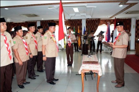 Wakil Walikota Lantik PengurusKwartir Cabang 04.06 Gerakan Pramuka