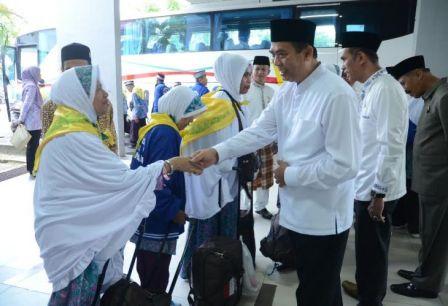 Walikota Lepas 442 Jamaah Calon Haji Pekanbaru
